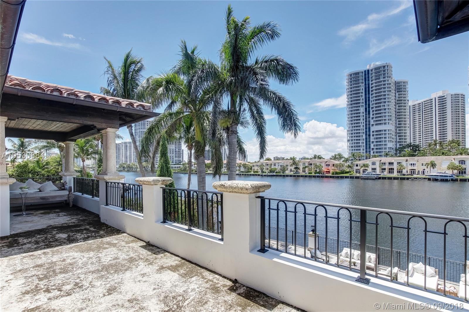 GOLDEN BEACH SEC F - Residential