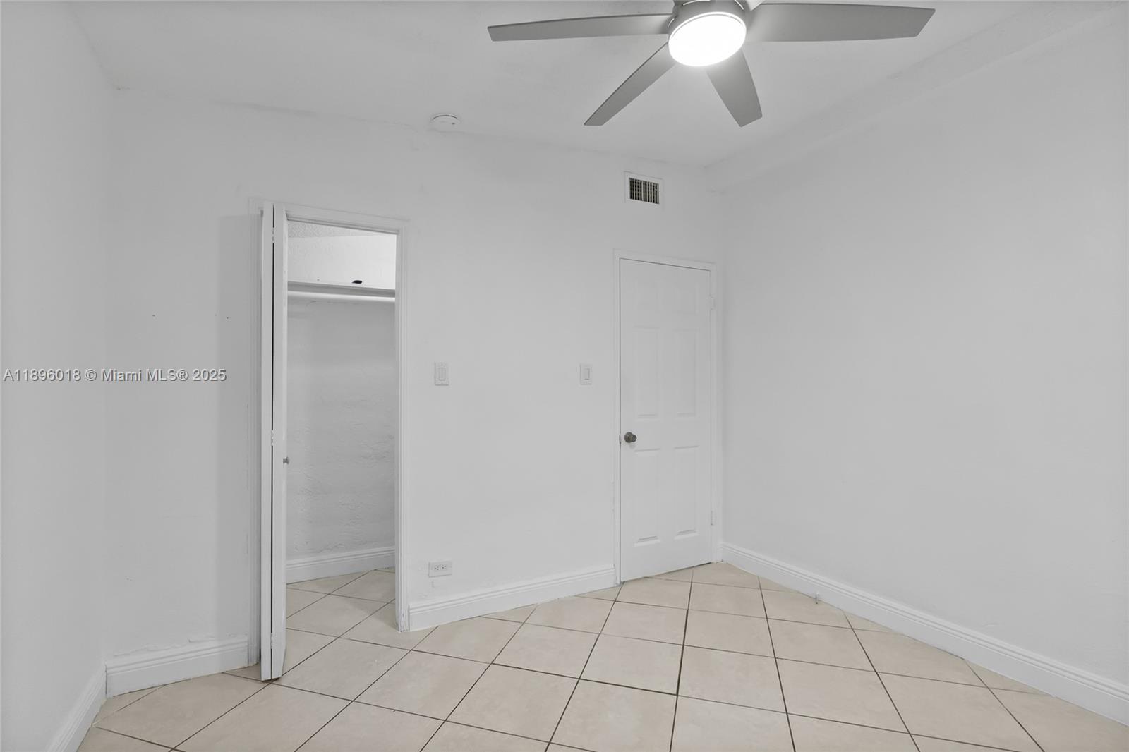 RIVER BEND - Residential Lease