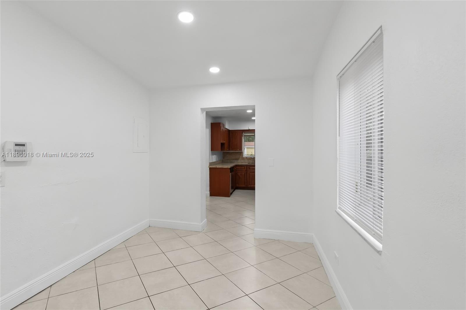 RIVER BEND - Residential Lease
