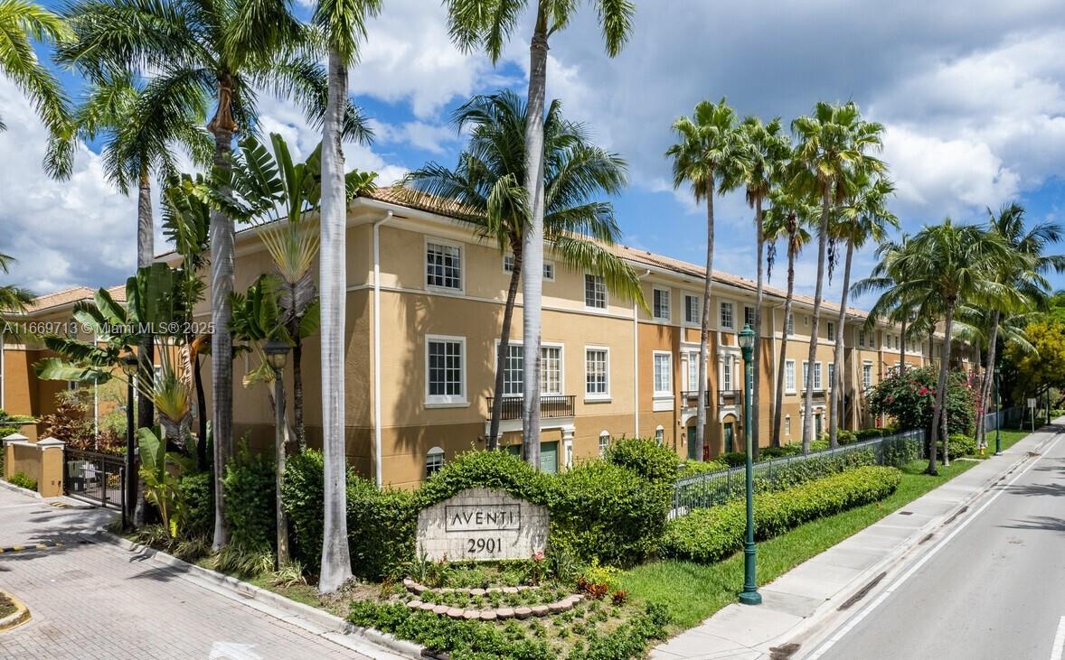 AVENTI AT AVENTURA CONDO - Residential