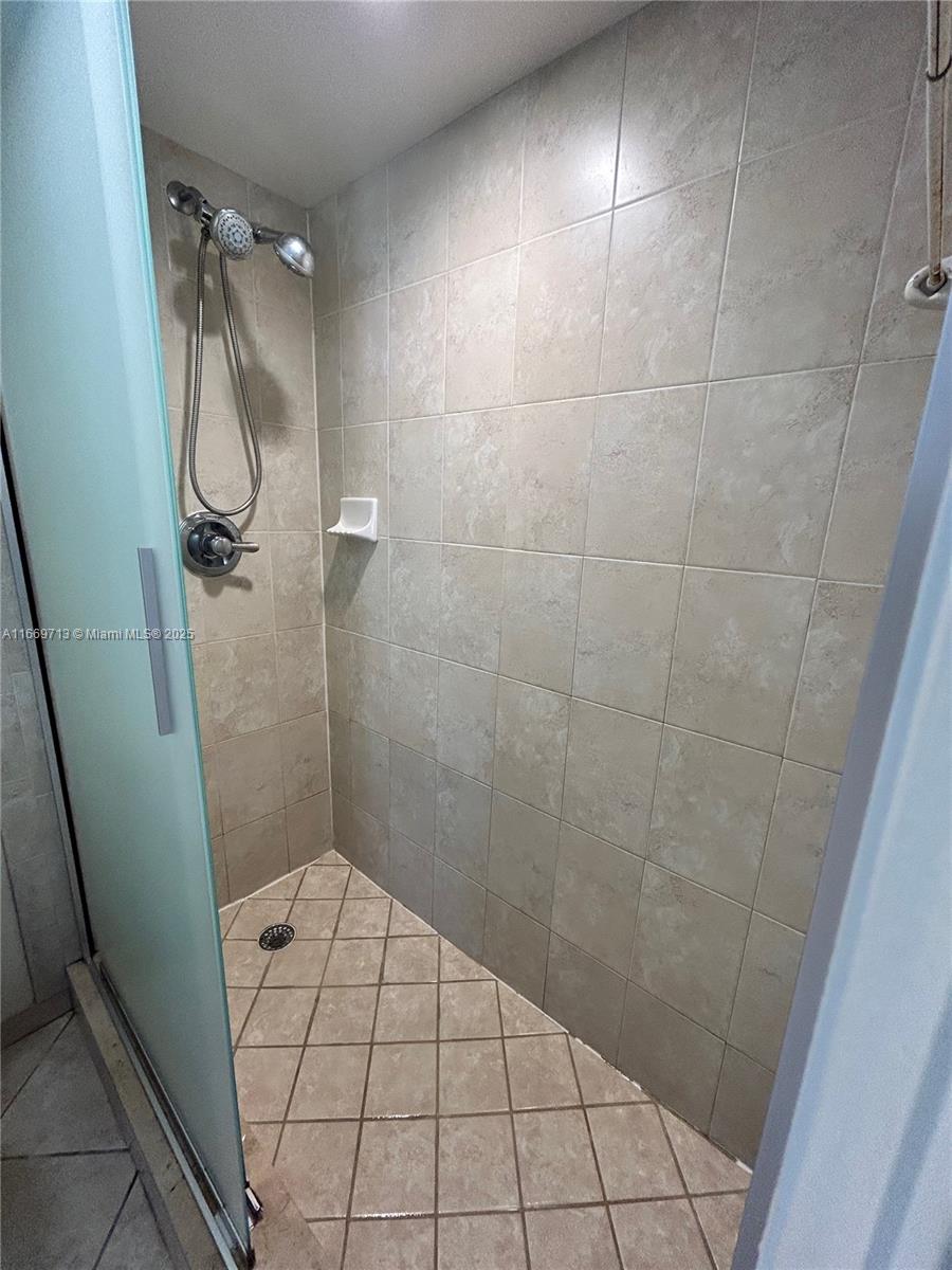 AVENTI AT AVENTURA CONDO - Residential