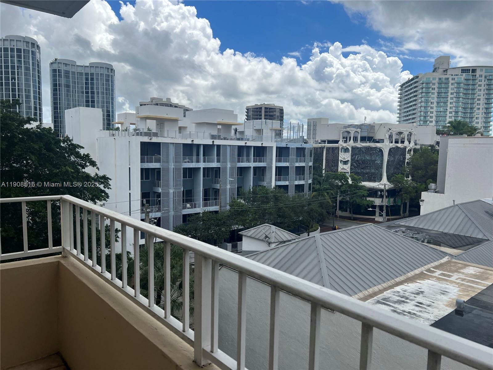 VIRGINIA OAKS CONDO - Residential Lease