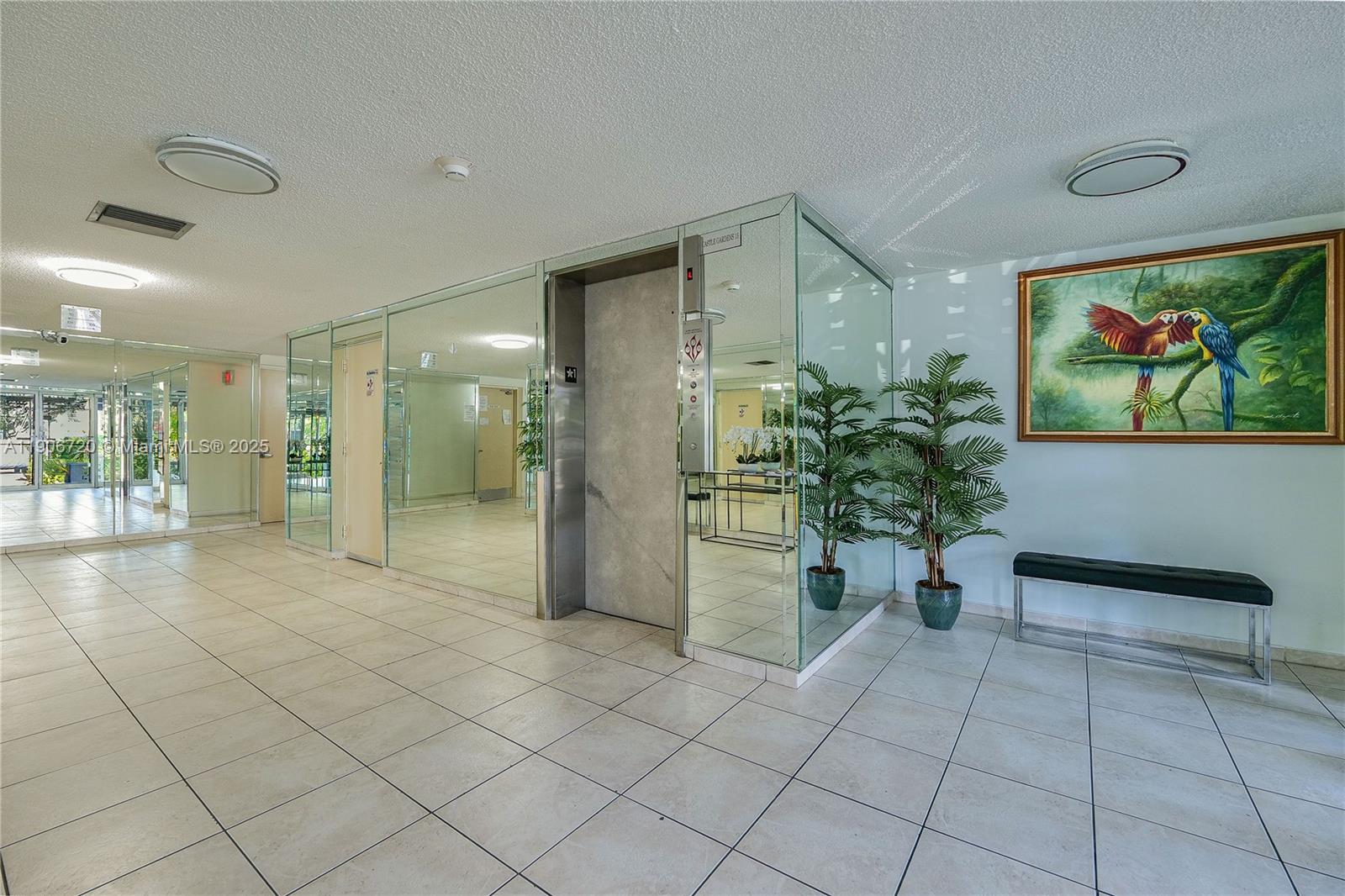 CASTLE APARTMENTS 15 COND - Residential