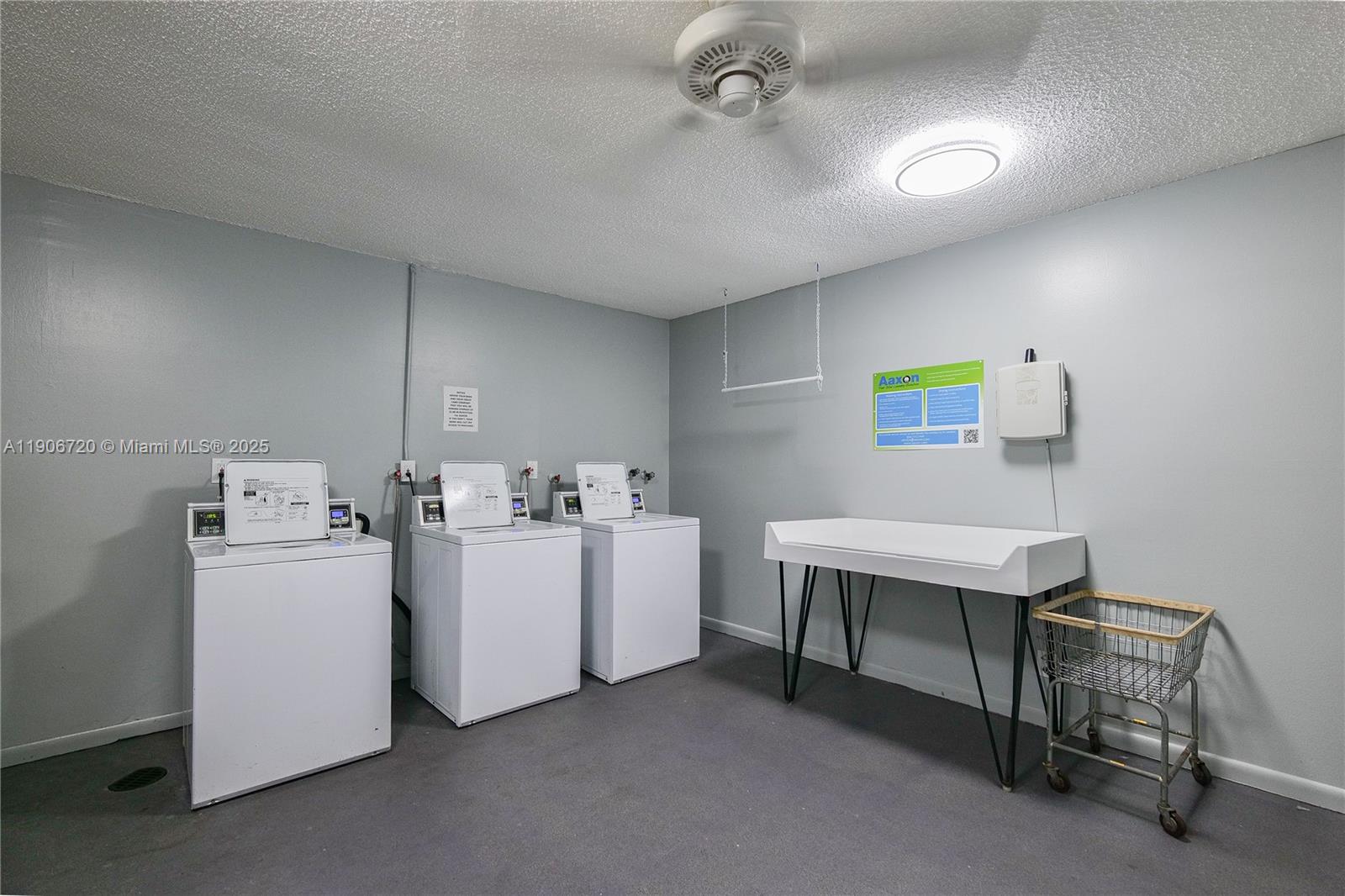 CASTLE APARTMENTS 15 COND - Residential