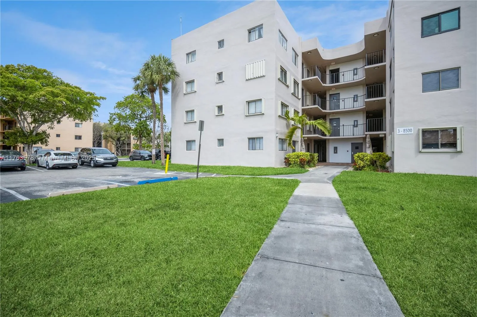 Miami, Florida 33183, United States, 2 Bedrooms Bedrooms, ,2 BathroomsBathrooms,Residential,Active,91012