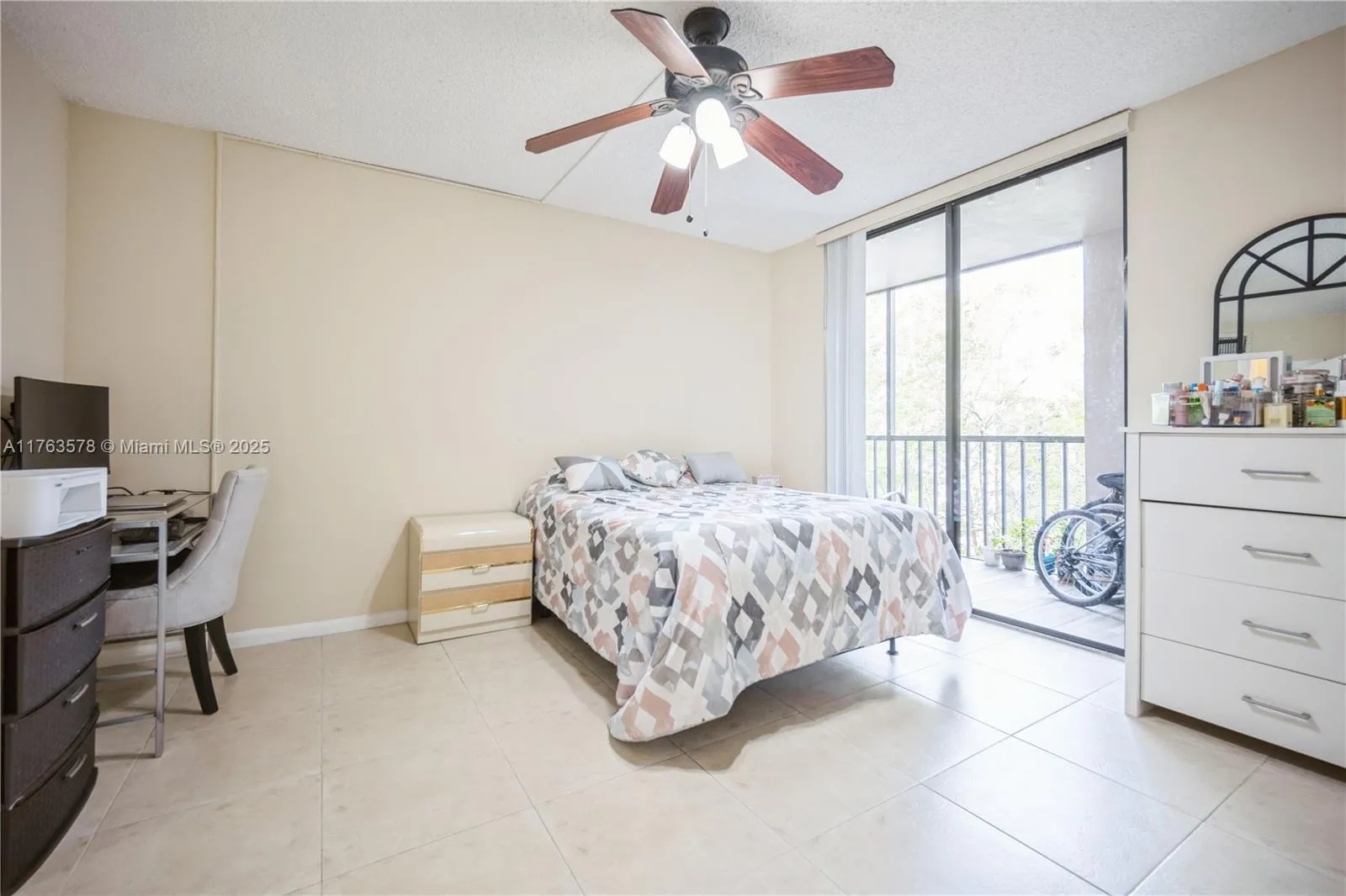 Miami, Florida 33183, United States, 2 Bedrooms Bedrooms, ,2 BathroomsBathrooms,Residential,Active,91012