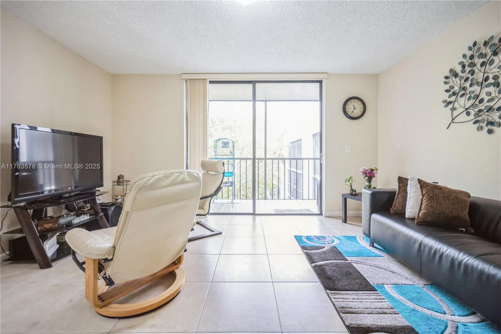 Miami, Florida 33183, United States, 2 Bedrooms Bedrooms, ,2 BathroomsBathrooms,Residential,Active,91012