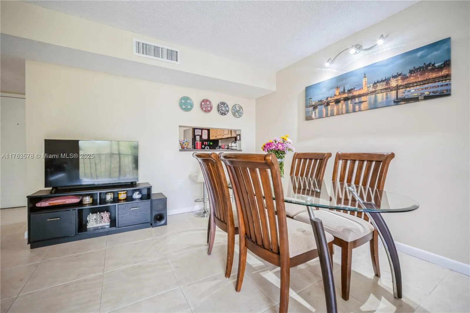 Miami, Florida 33183, United States, 2 Bedrooms Bedrooms, ,2 BathroomsBathrooms,Residential,Active,91012