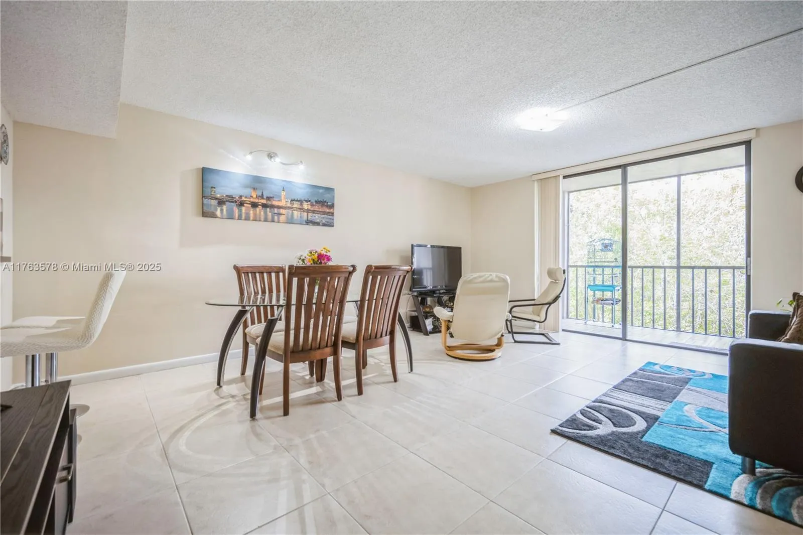 Miami, Florida 33183, United States, 2 Bedrooms Bedrooms, ,2 BathroomsBathrooms,Residential,Active,91012