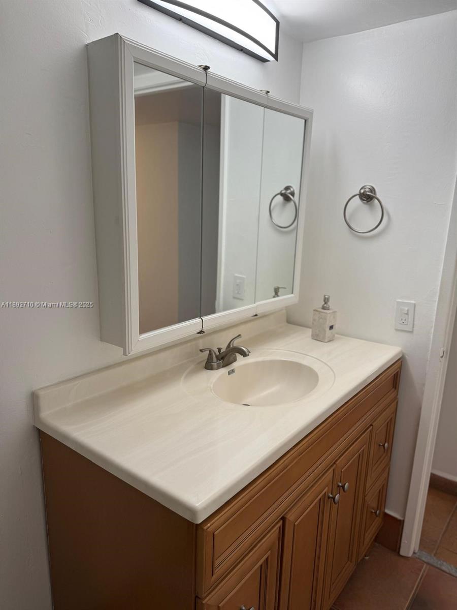 VIRGINIA GARDENS CONDO - Residential Lease