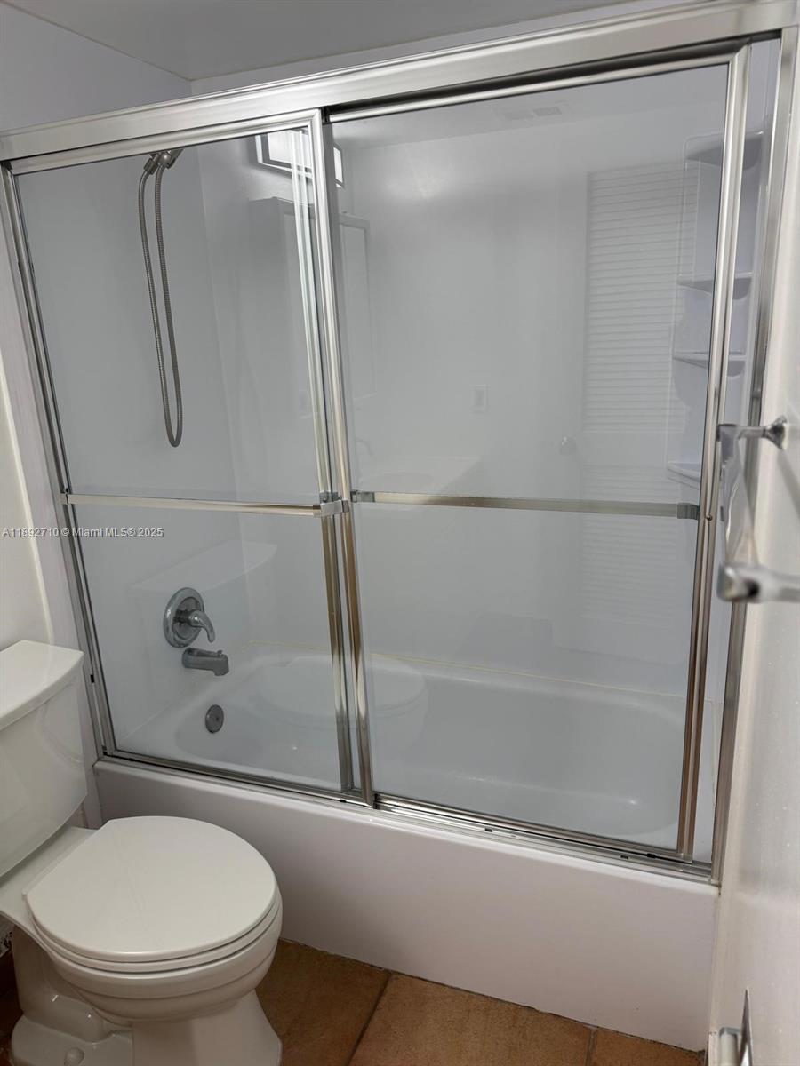 VIRGINIA GARDENS CONDO - Residential Lease