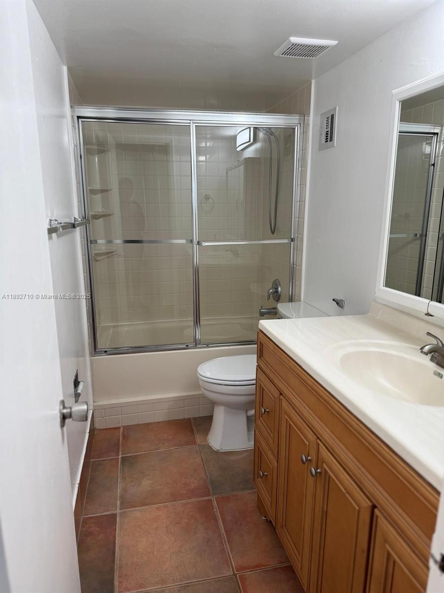 VIRGINIA GARDENS CONDO - Residential Lease