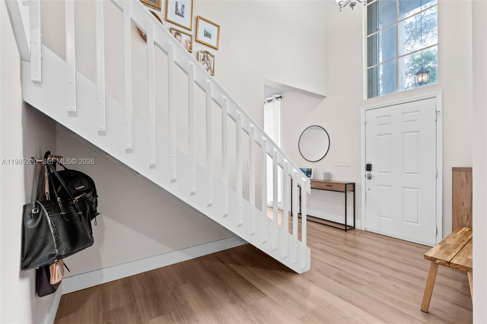 EMBASSY LAKES - Residential