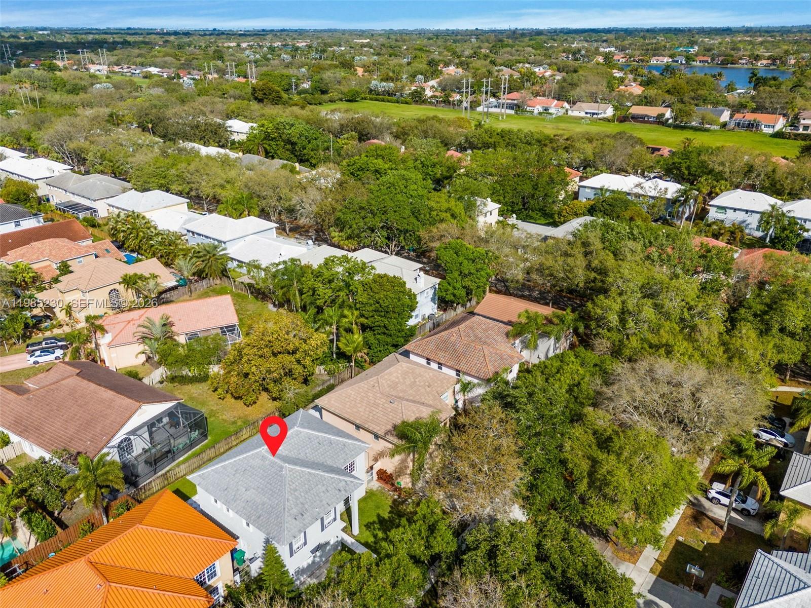 EMBASSY LAKES - Residential