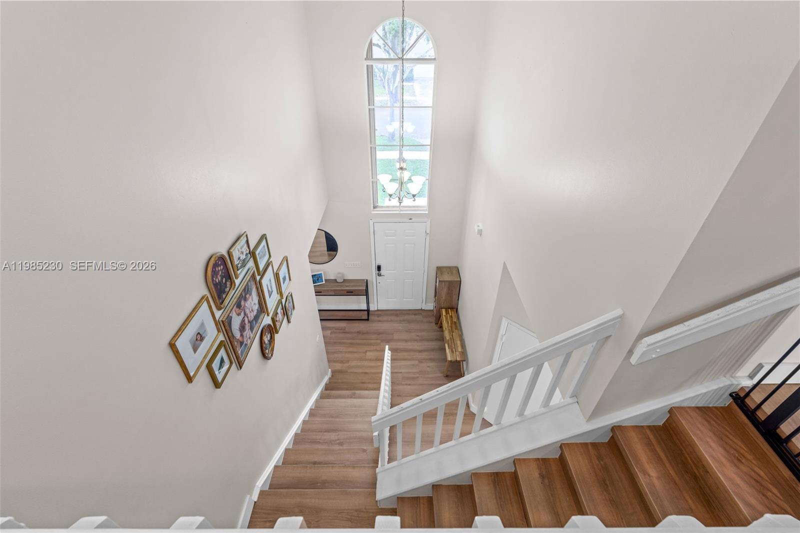 EMBASSY LAKES - Residential