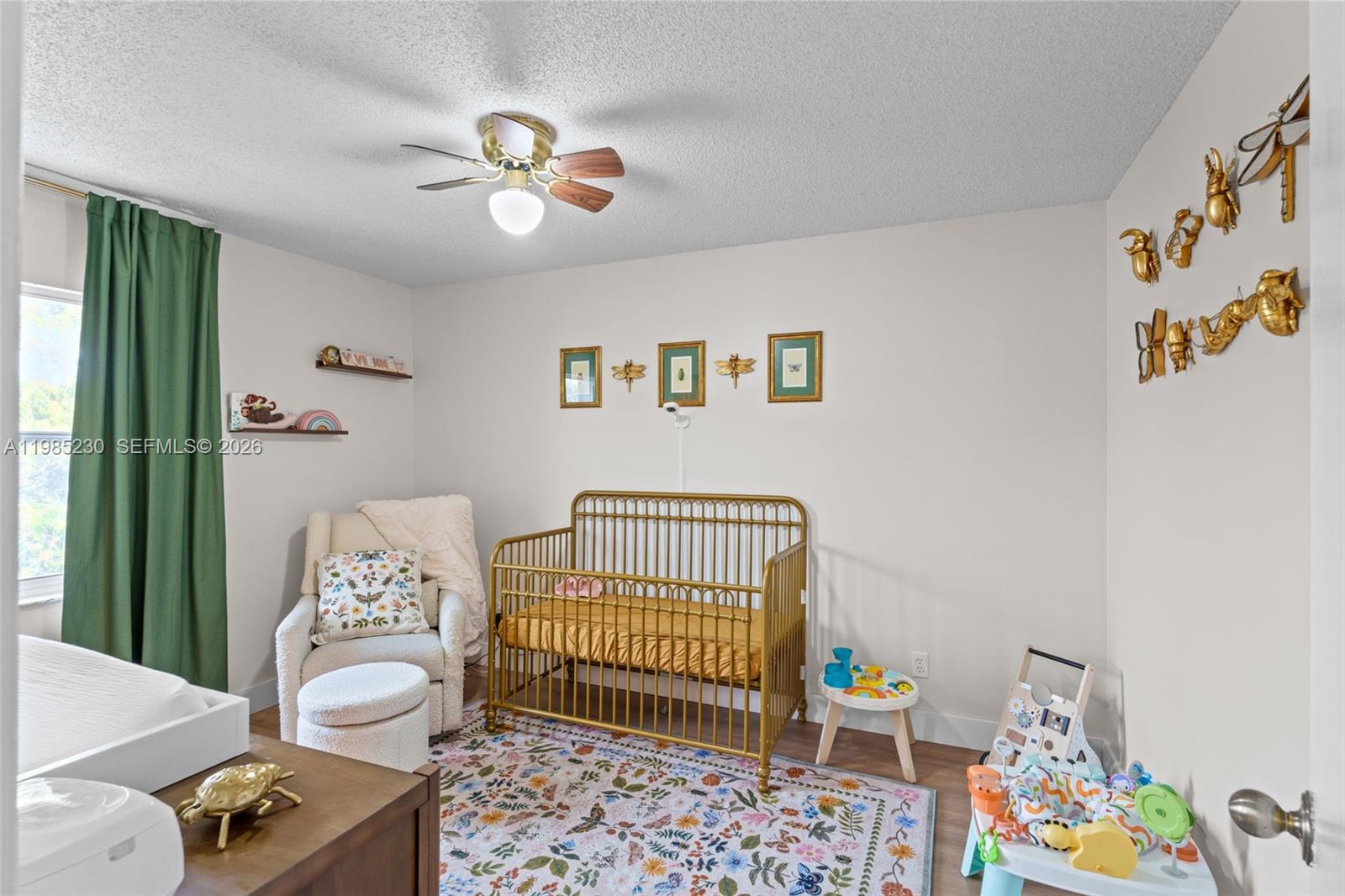 EMBASSY LAKES - Residential