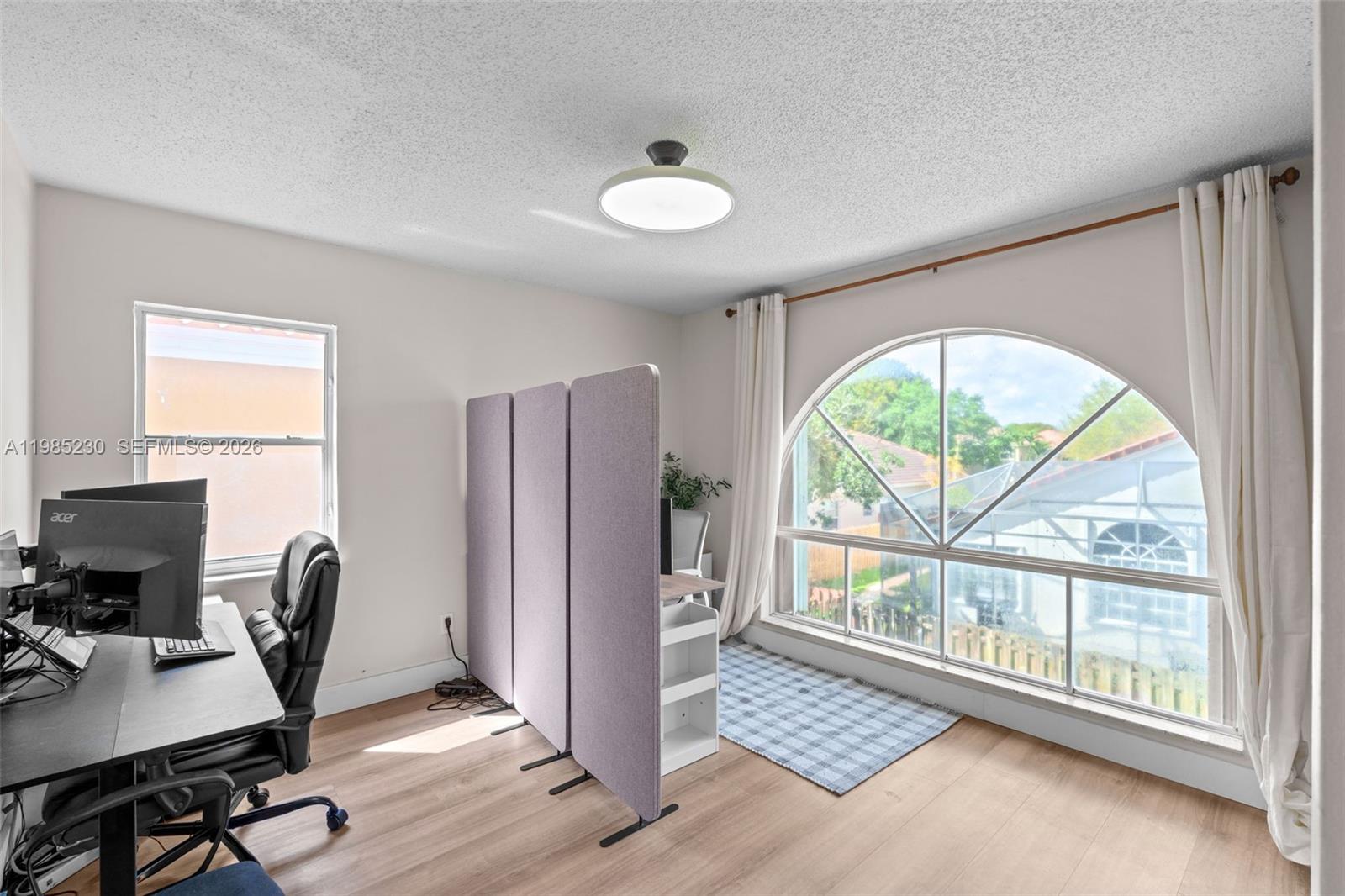 EMBASSY LAKES - Residential