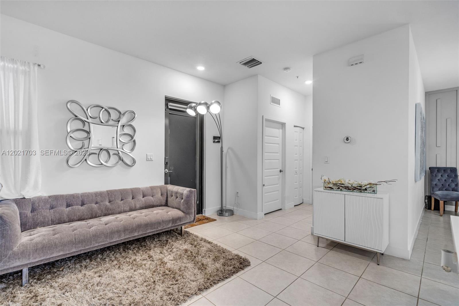 APEX AT PARK CENTRAL COND - Residential