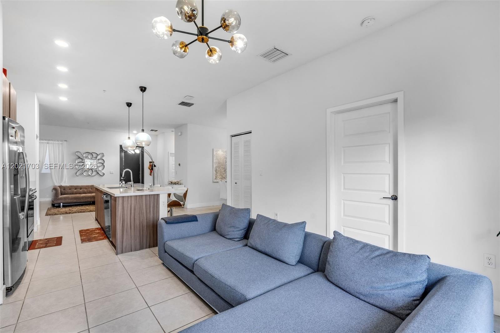 APEX AT PARK CENTRAL COND - Residential