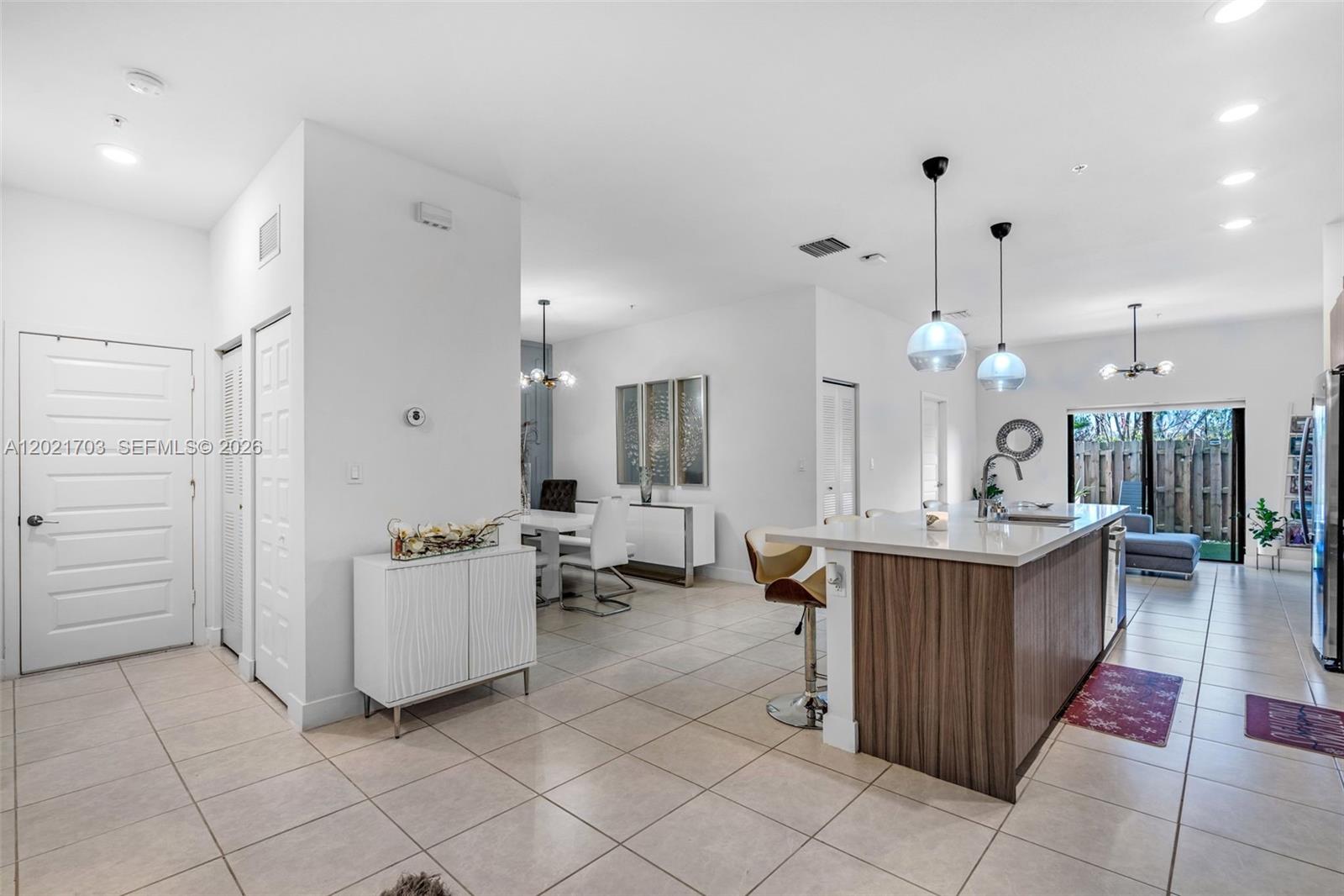 APEX AT PARK CENTRAL COND - Residential