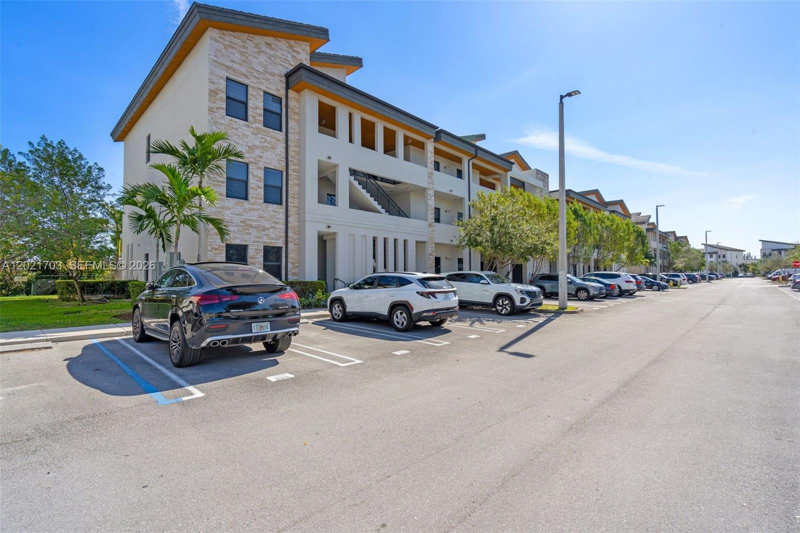 APEX AT PARK CENTRAL COND - Residential