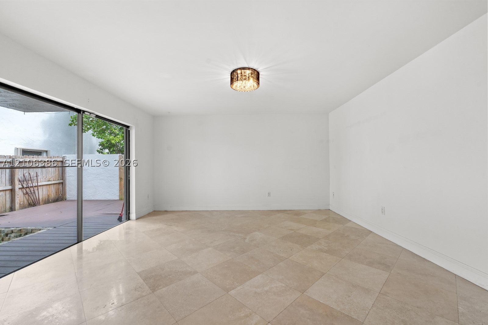 2987 Bird Ave