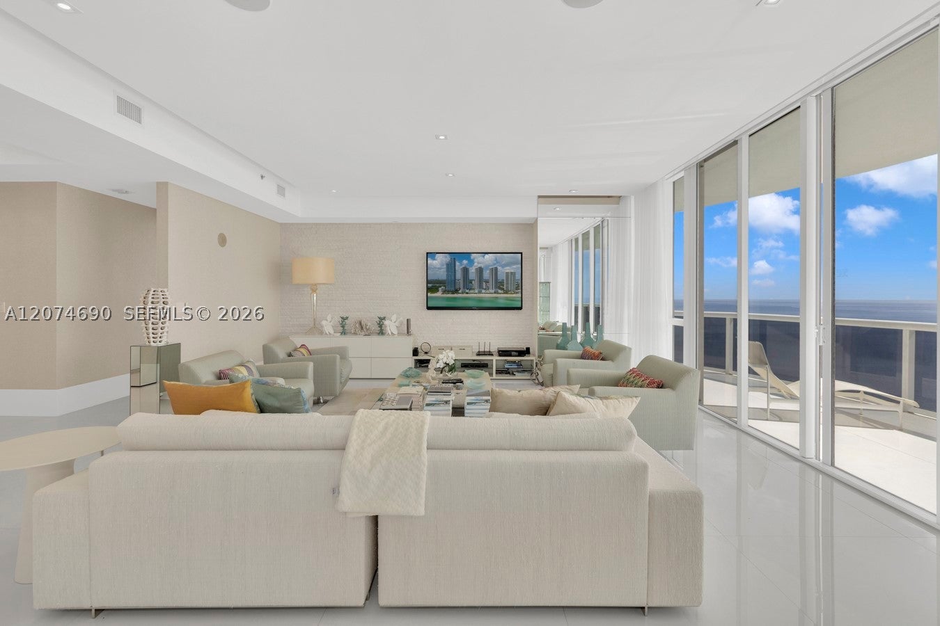 15811 Collins Ave 3001