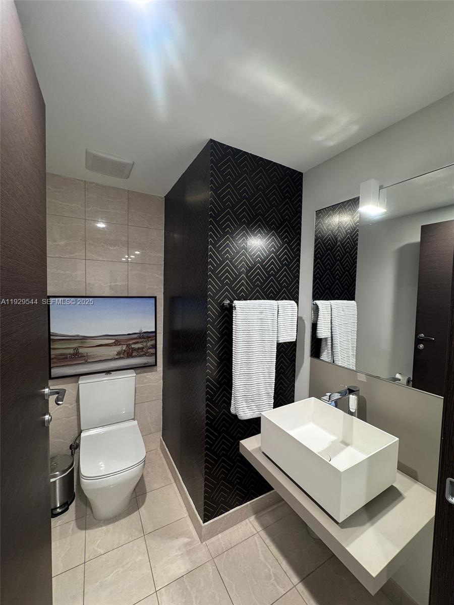 BRICKELL FLATIRON CONDO - Residential Lease