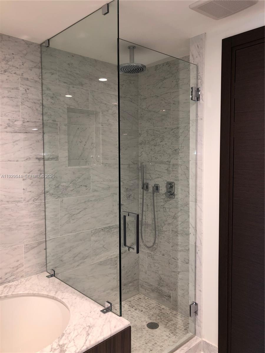 BRICKELL FLATIRON CONDO - Residential Lease