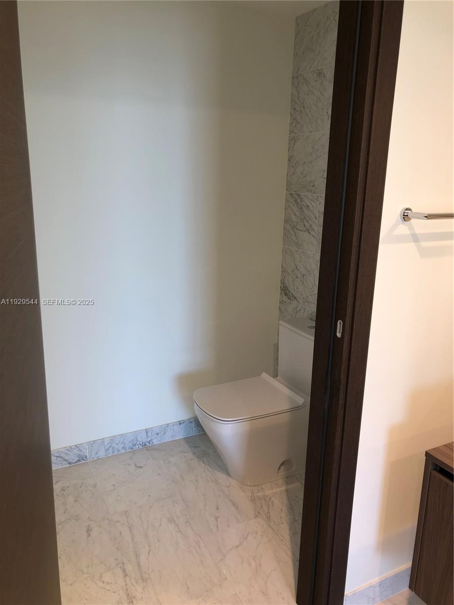 BRICKELL FLATIRON CONDO - Residential Lease