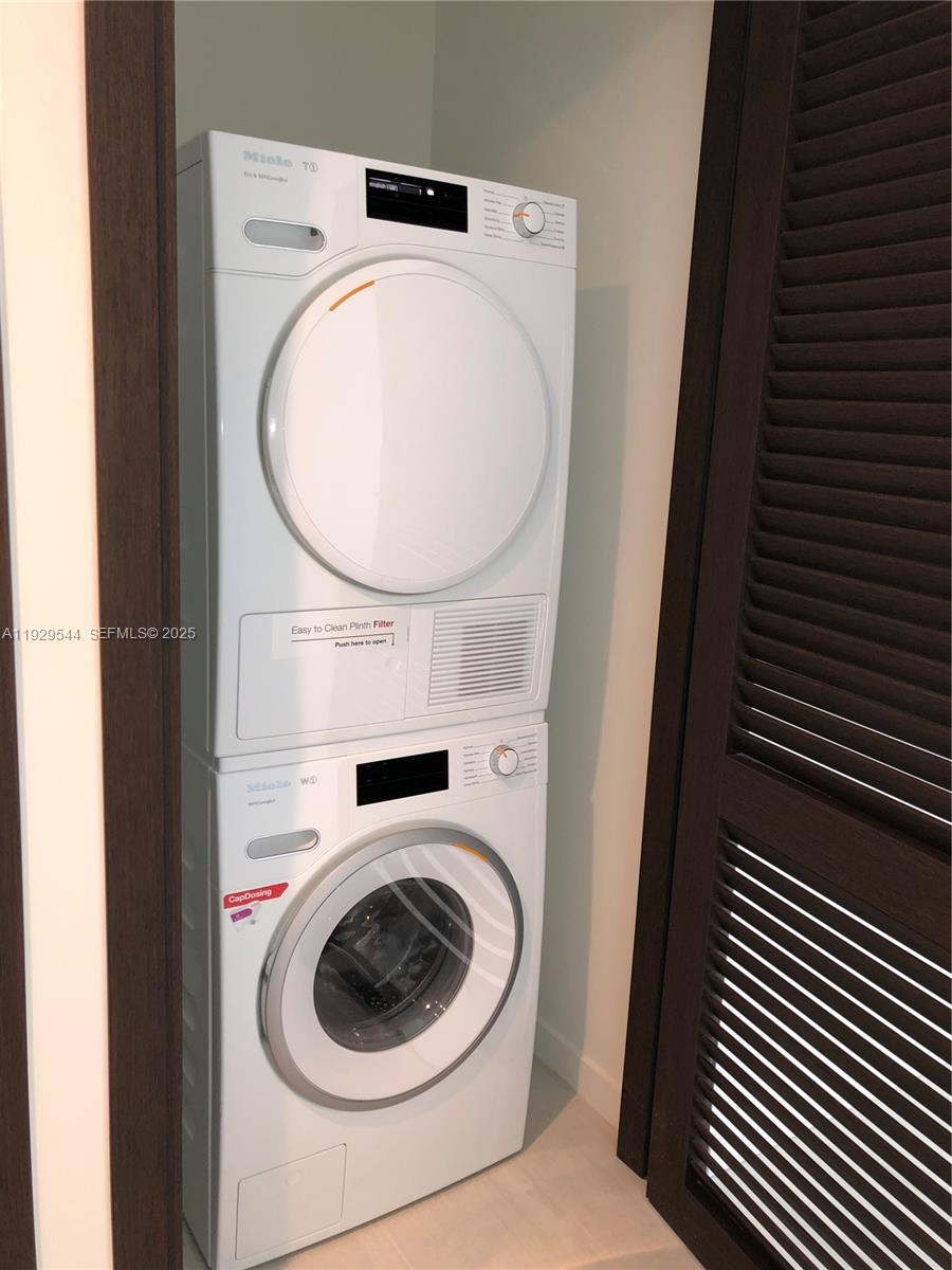 BRICKELL FLATIRON CONDO - Residential Lease