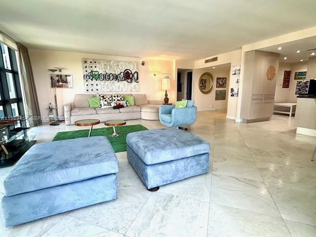 TOWERS OF KEY BISCAYNE CO - Residential