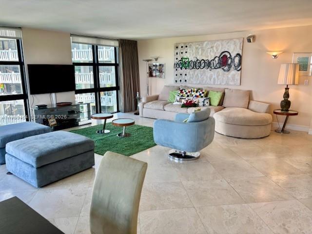 TOWERS OF KEY BISCAYNE CO - Residential