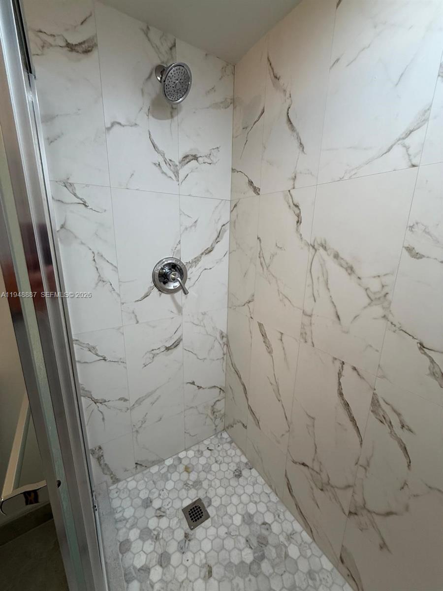 ORIOLE GARDENS 3 CONDO - Residential