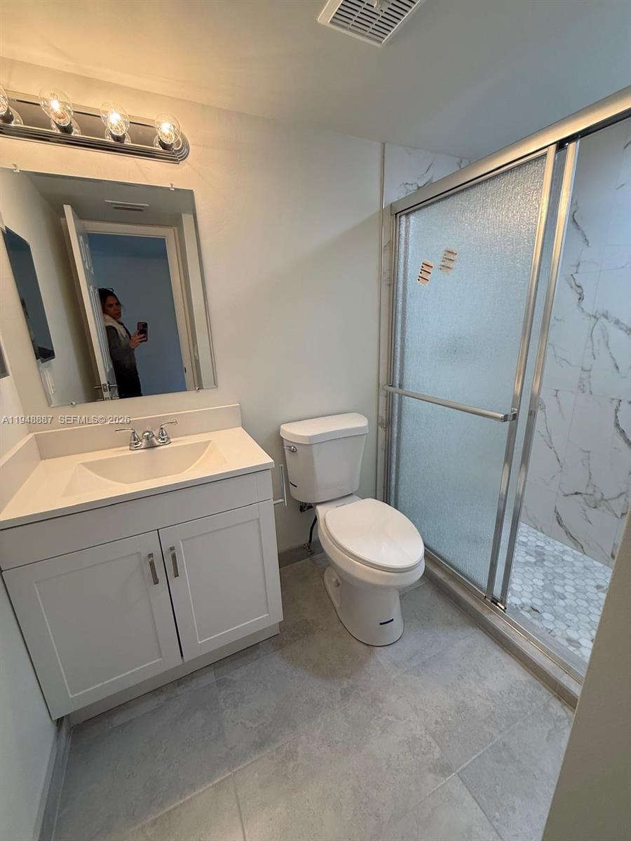 ORIOLE GARDENS 3 CONDO - Residential