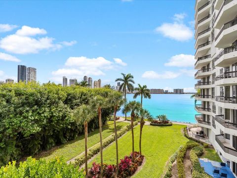 A home in Aventura