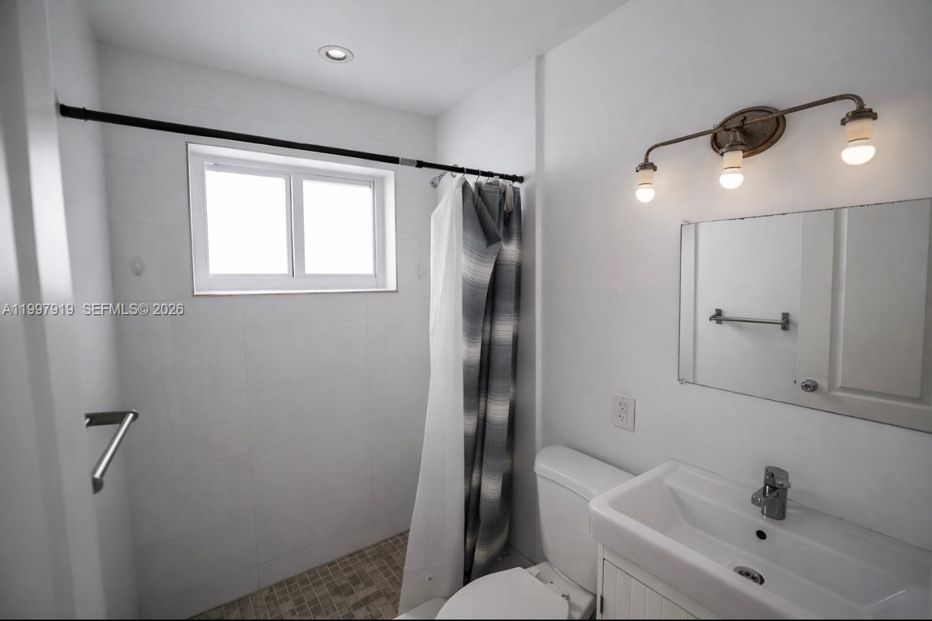 TORRIMAR SUB - Residential Lease