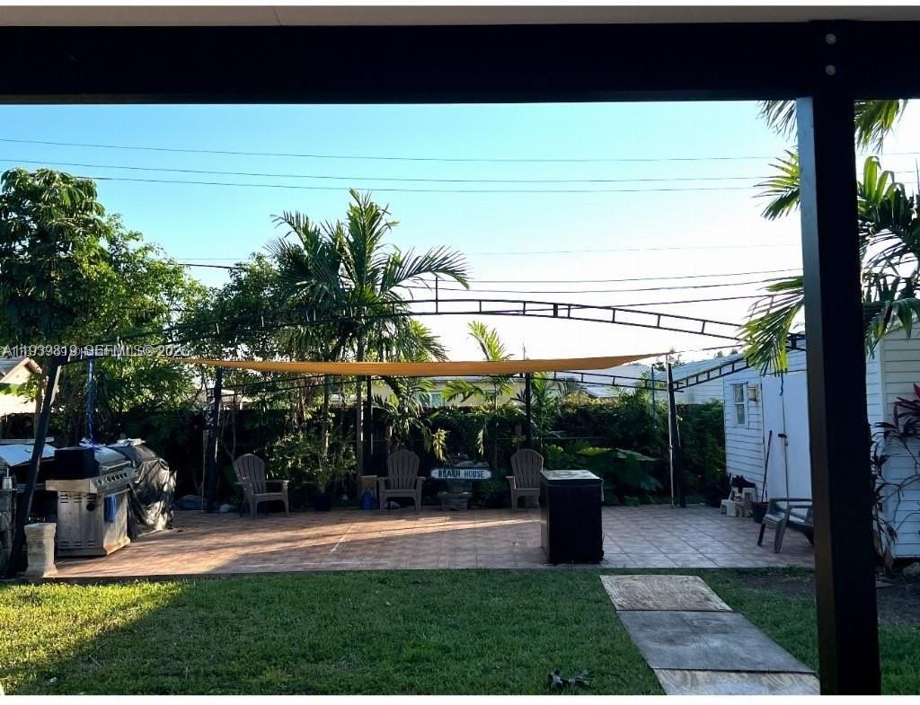 TROPICAL ESTATES 1ST ADDN - Residential