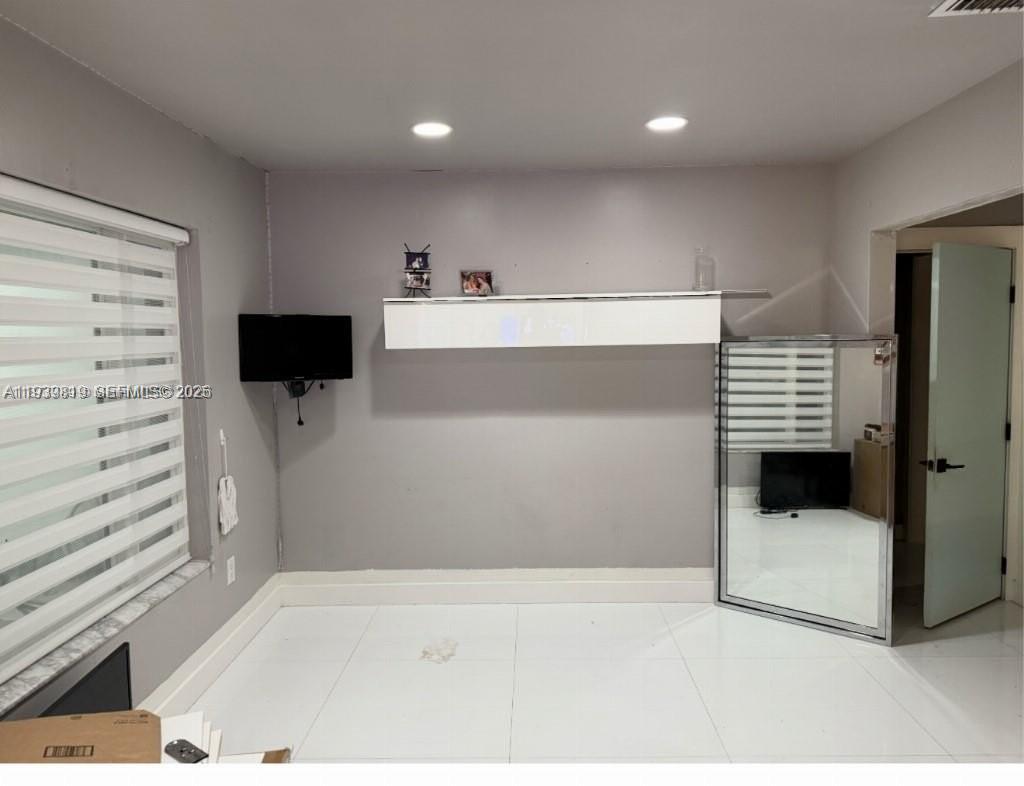 TROPICAL ESTATES 1ST ADDN - Residential