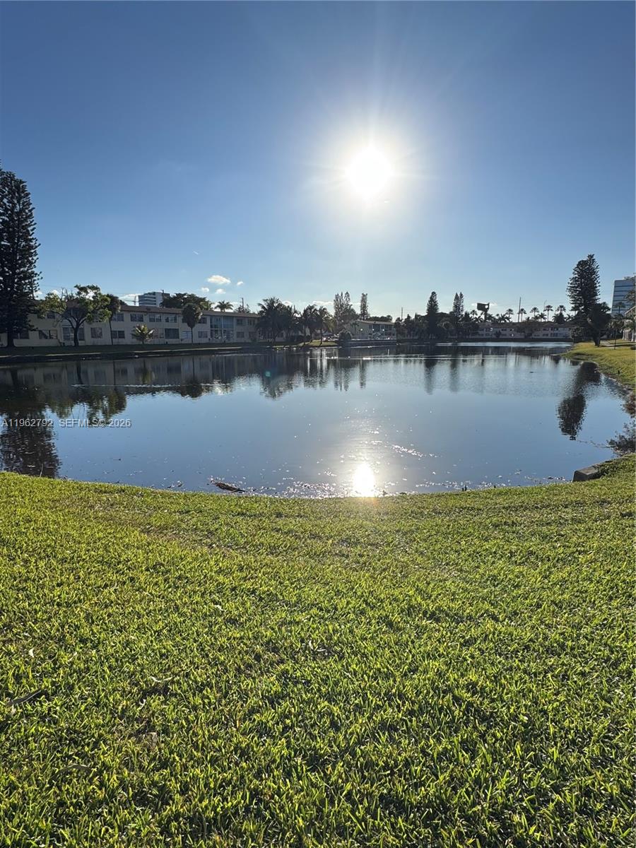 BISC LAKE GARDENS CONDO N - Residential