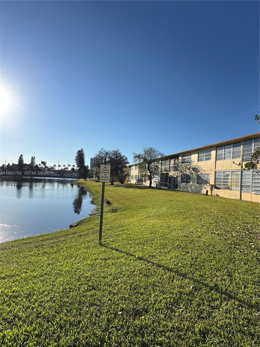 BISC LAKE GARDENS CONDO N - Residential