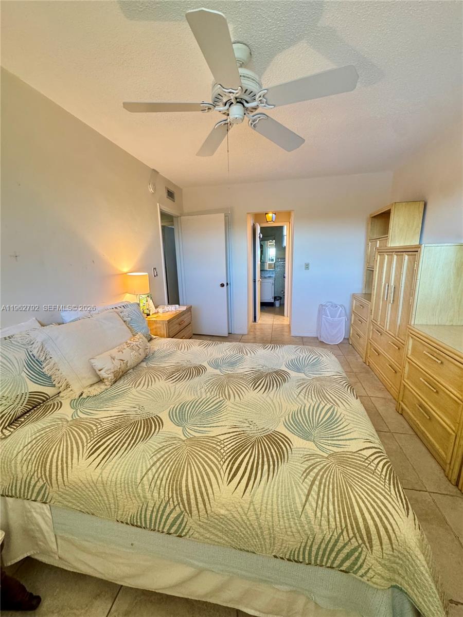 BISC LAKE GARDENS CONDO N - Residential