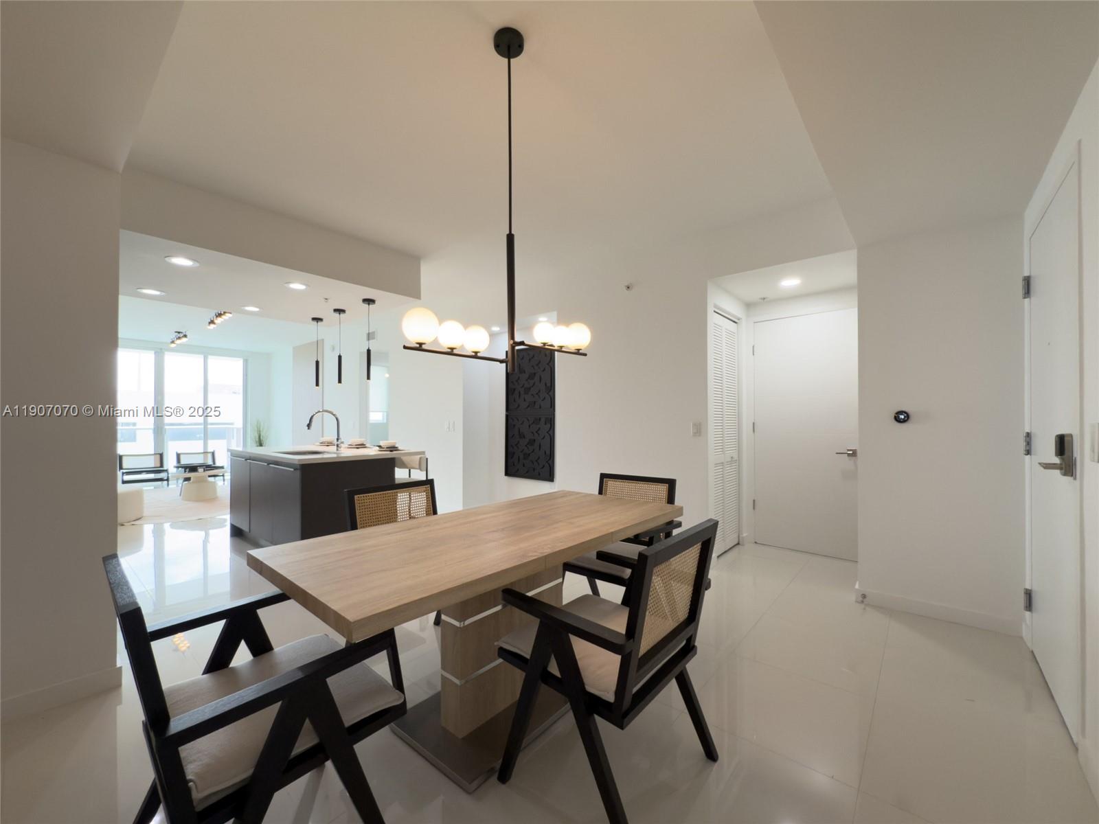 GRAND BAY COMMONS SOUTH - Residential