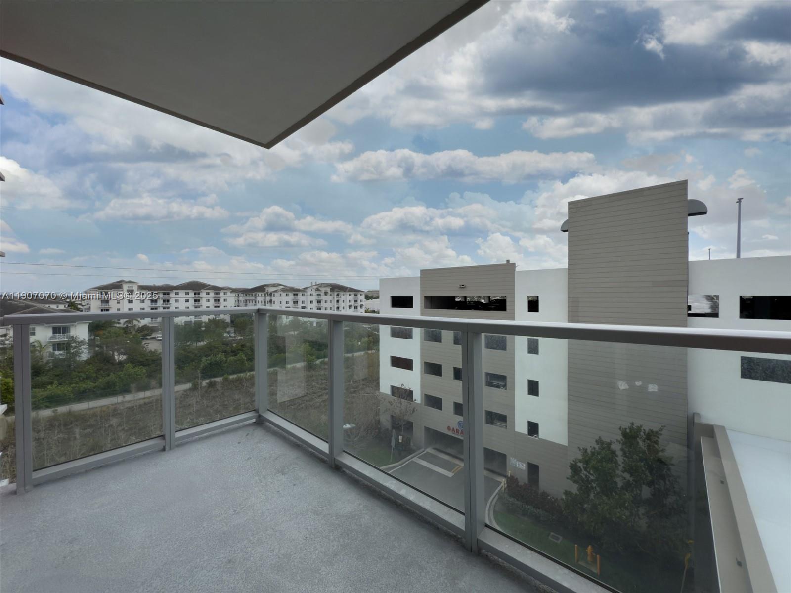 GRAND BAY COMMONS SOUTH - Residential