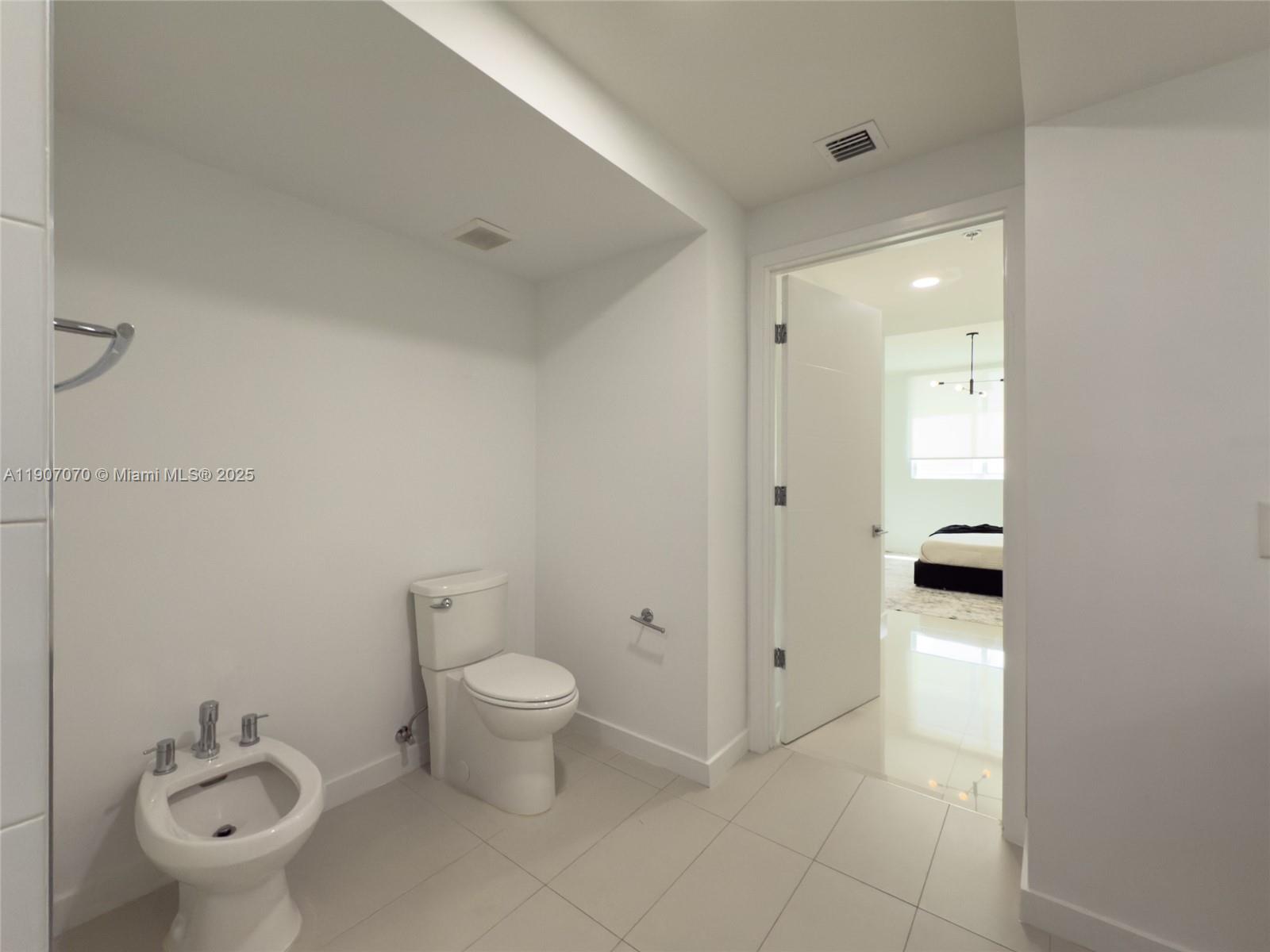 GRAND BAY COMMONS SOUTH - Residential