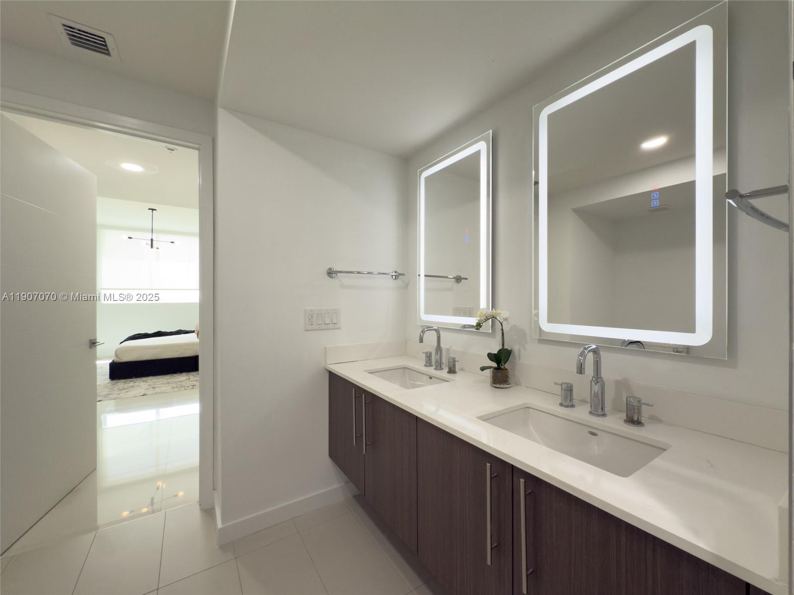 GRAND BAY COMMONS SOUTH - Residential