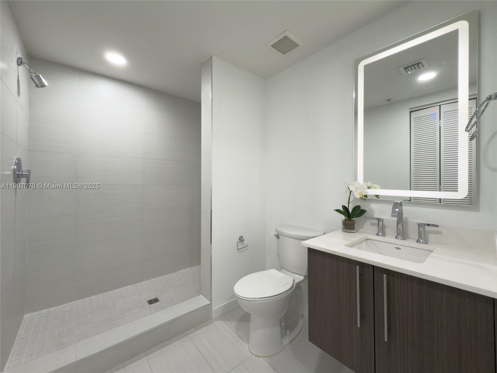 GRAND BAY COMMONS SOUTH - Residential