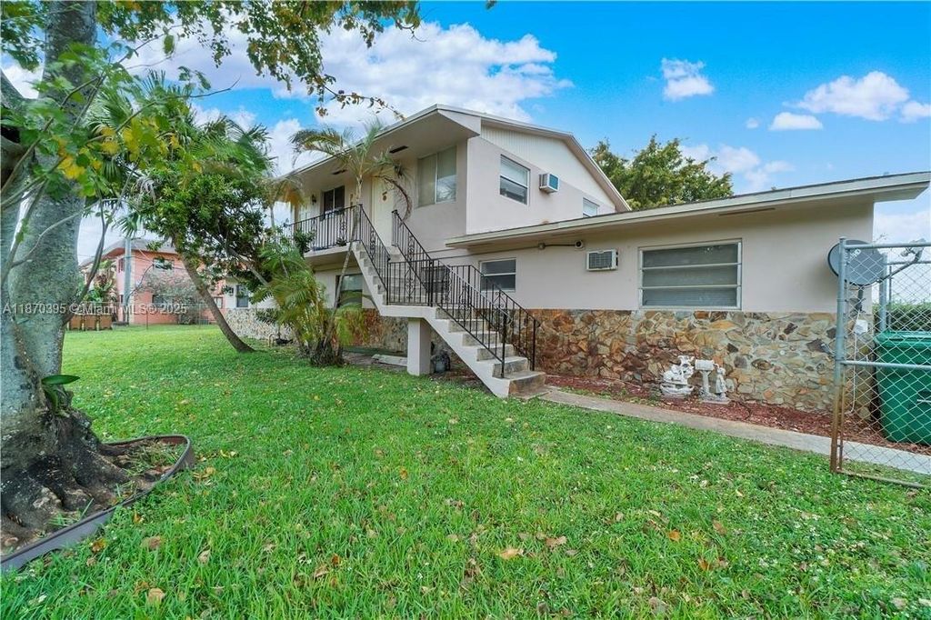 Photo of 7391 NW 37th St, Hollywood, FL 33024 (MLS # A11870395)