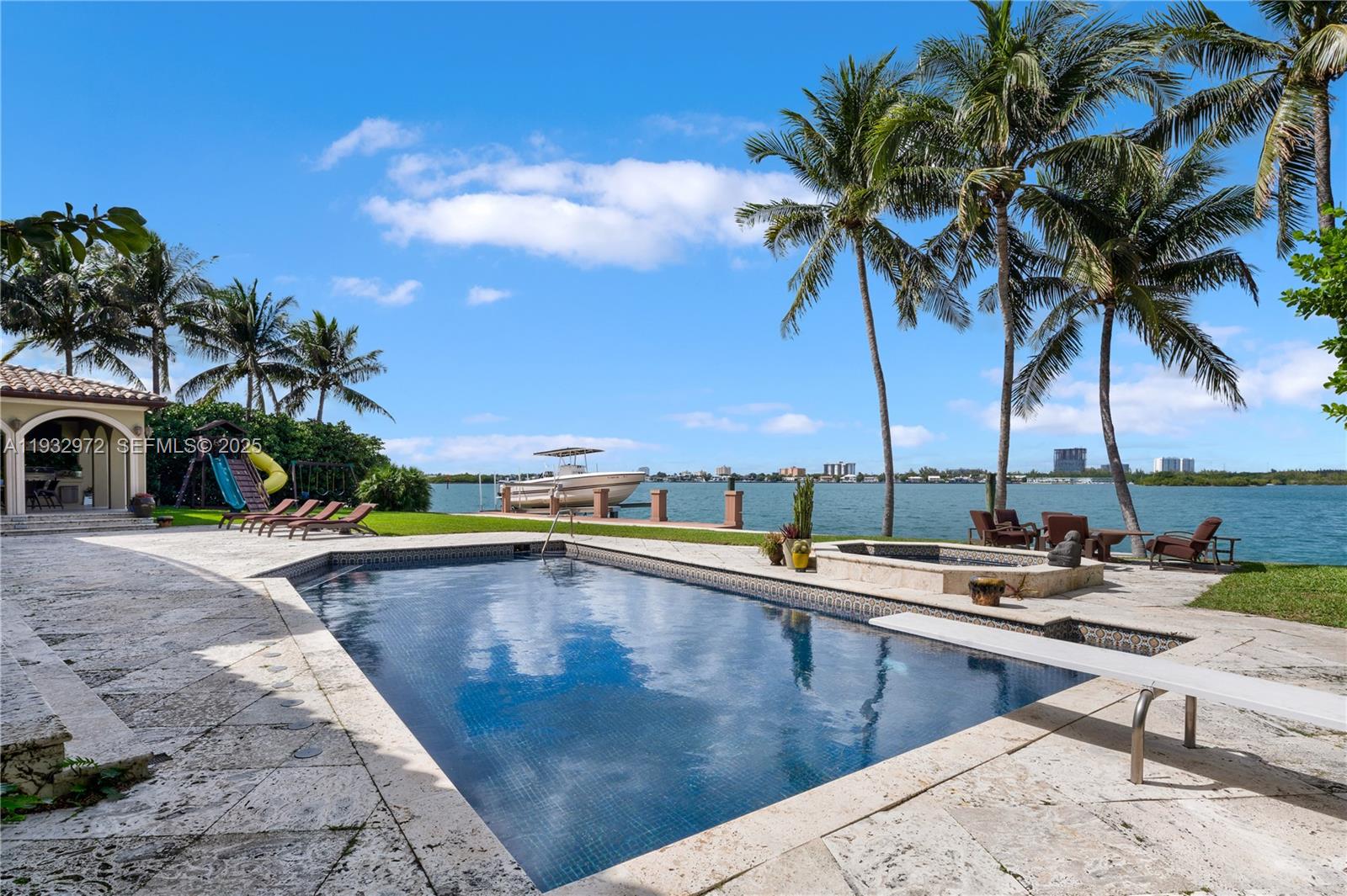 BAY HARBOR ISLAND - Residential