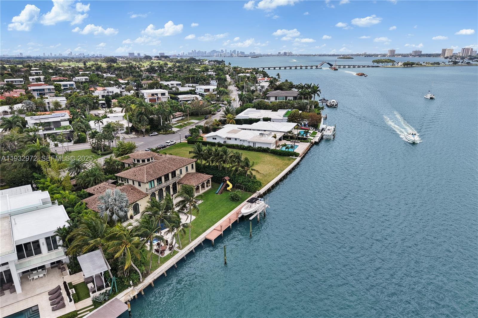 BAY HARBOR ISLAND - Residential